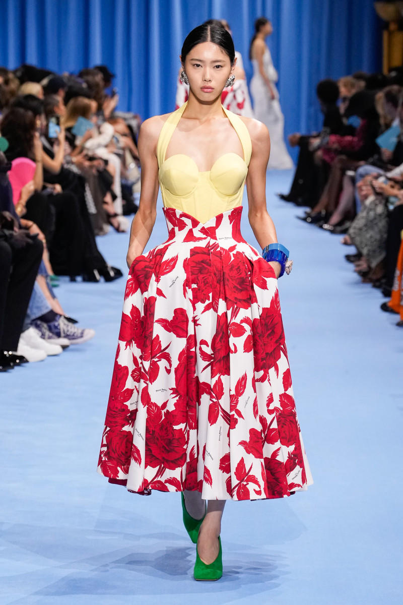 Balmain steals hearts with new show at Paris Fashion Week