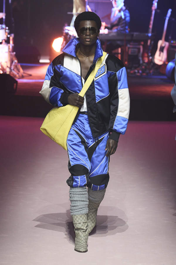 gucci 660516 GALLERY 600