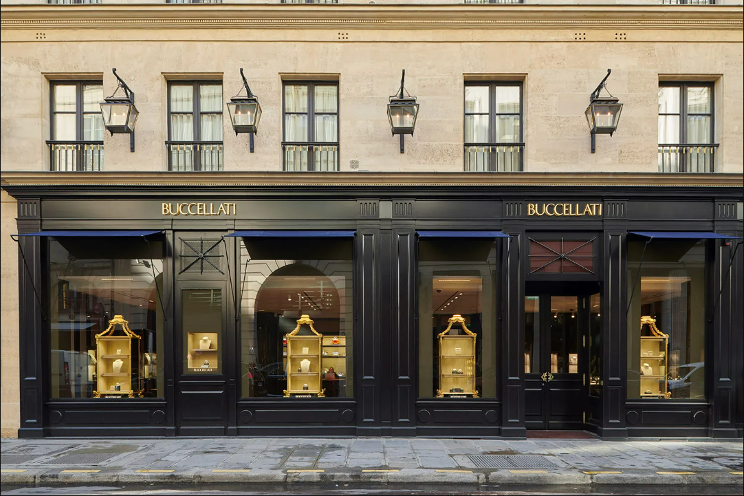 the most famous italian jewelry mario buccellati showcase