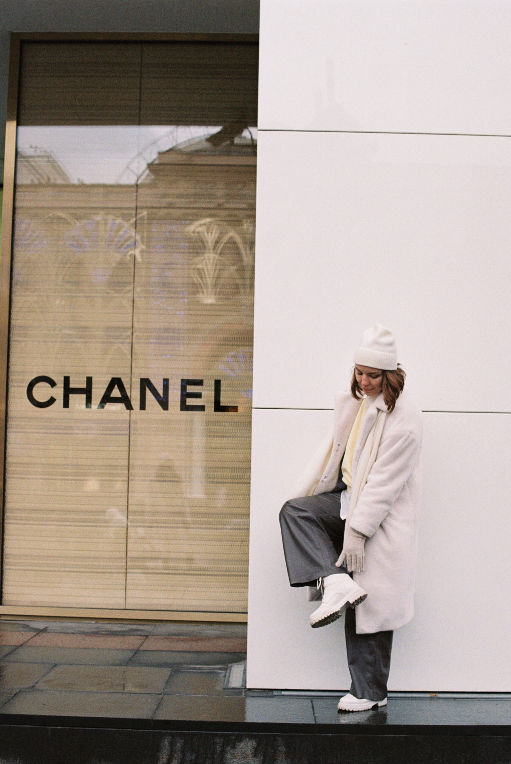 The most popular clothing brands Chanel scaled