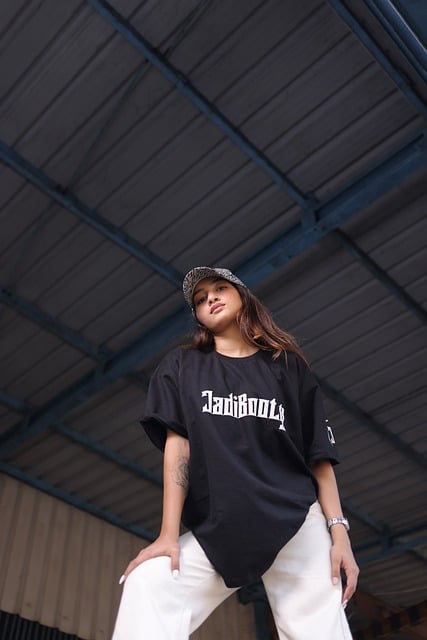 oversize fashion among teenagers