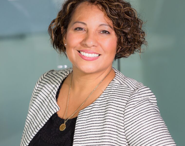 what lipstick color rejuvenates scaled