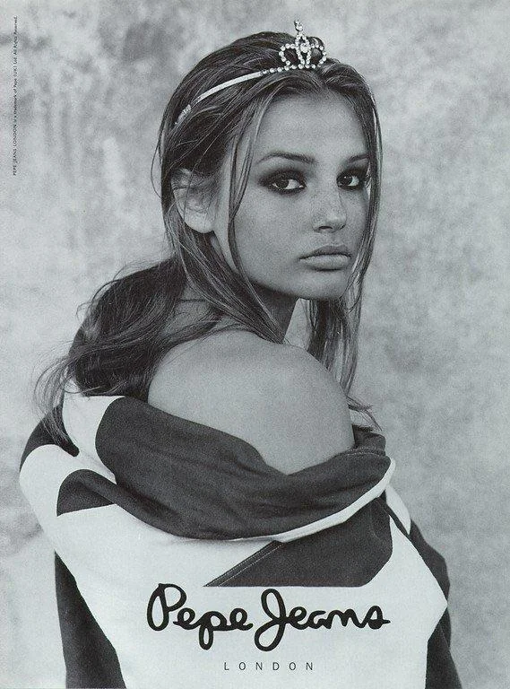 brodget hall for pepe jeans