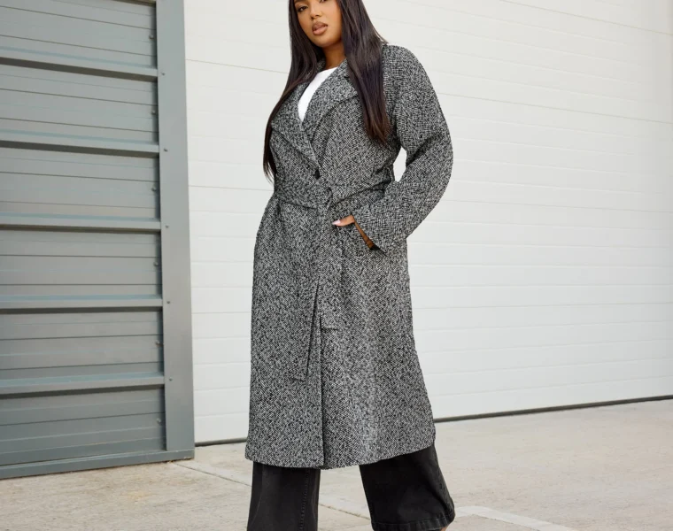 XXL oversized coats — volume and drama of the modern silhouette