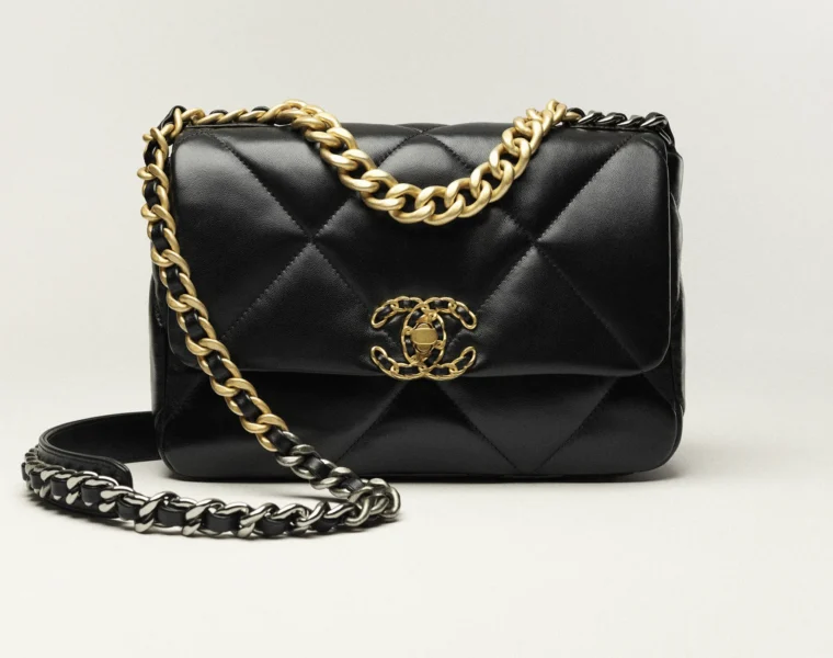 how to spot an authentic Chanel bag a practical guide
