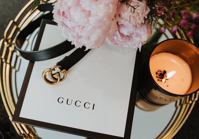 how to recognize an original Gucci tag