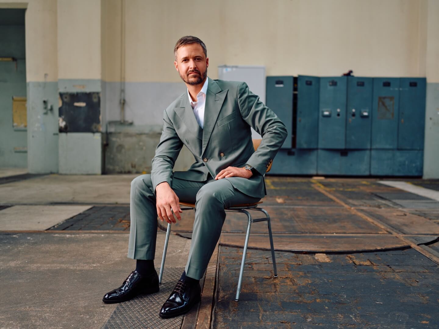 men's suit without a tie