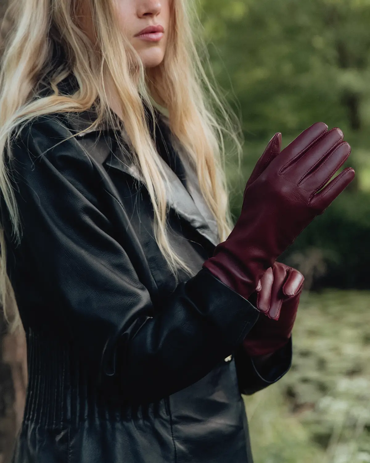 damskie rekawiczki ze skory women's leather gloves